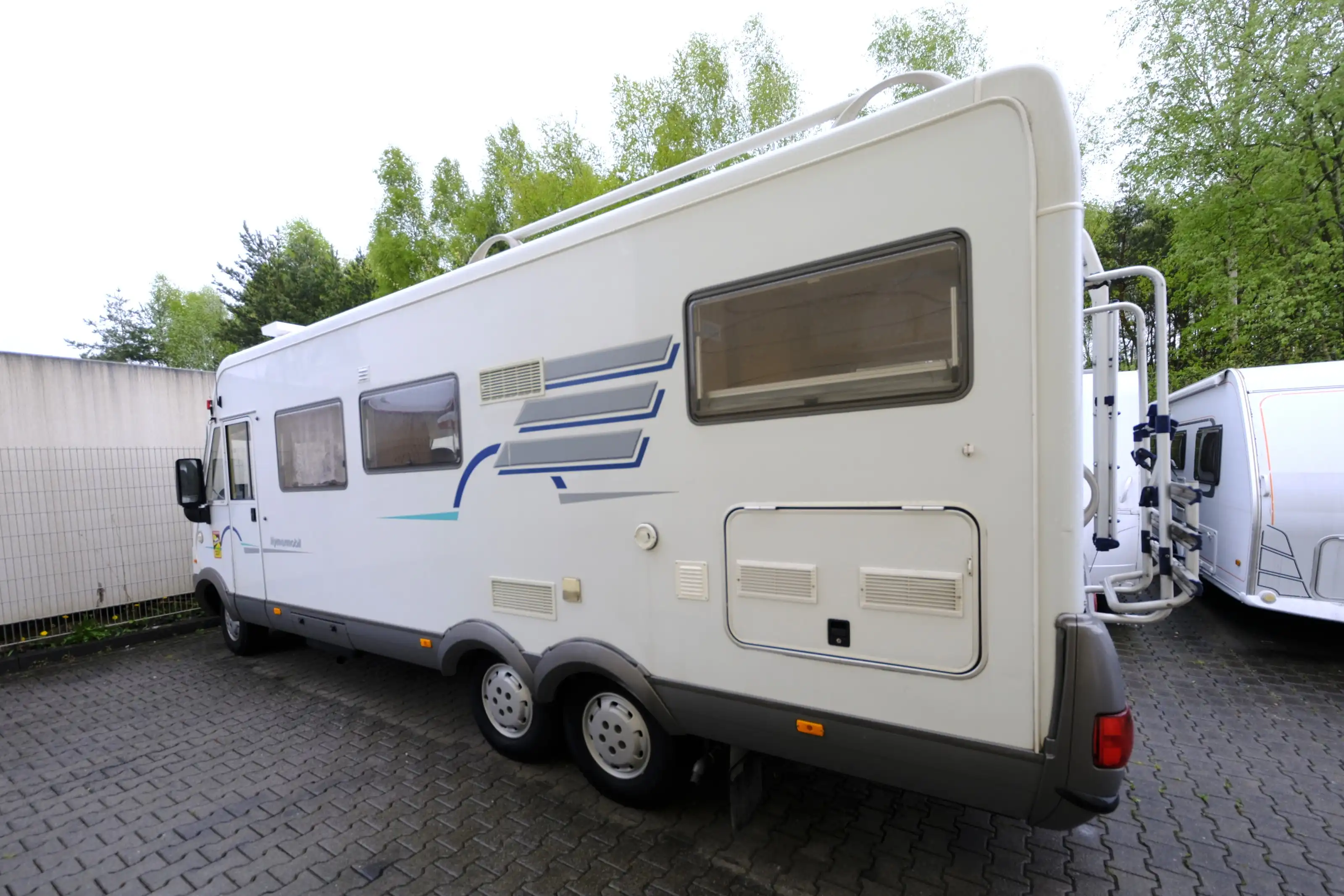 HYMER-ERIBA B 694 G